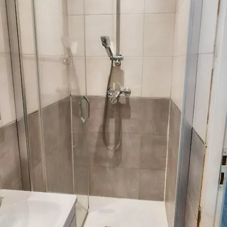 Sibiti, 2 Pièces à 20 Minutes De Paris Appartement Le Blanc-Mesnil